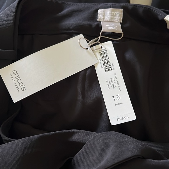 Chico’s Black Label wide leg pant in black. Size 1.5 - Picture 3 of 5